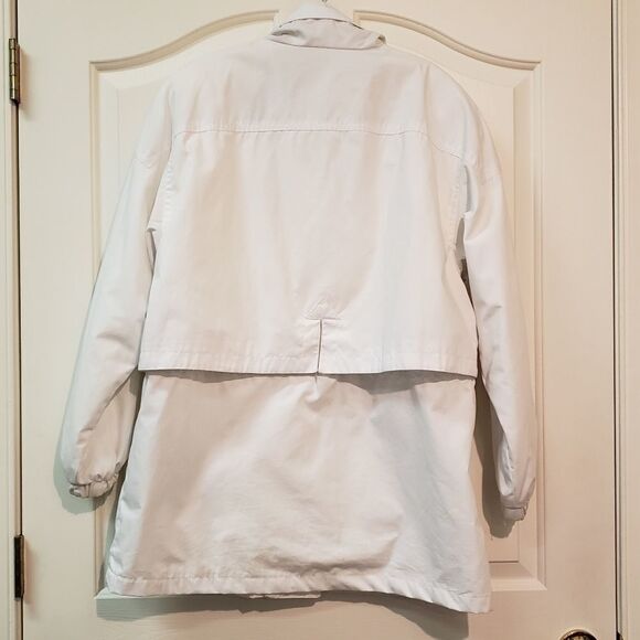 Coat   - Picture 3 of 6